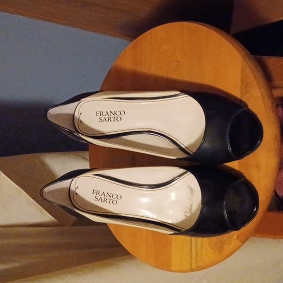 Franco Sarto Women's Crash Black/White Leather Peep Toe Slip On Pumps - Sz 8.5M - Picture 4 of 12